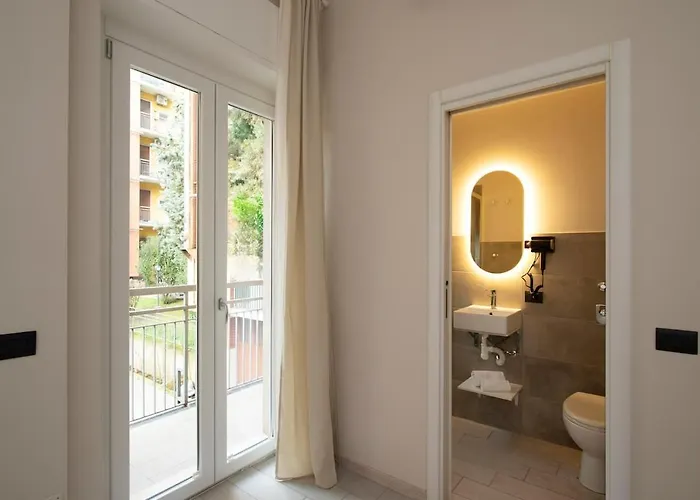 Monolocale X 2 Silenzioso Con Balcone - Famagosta Milano